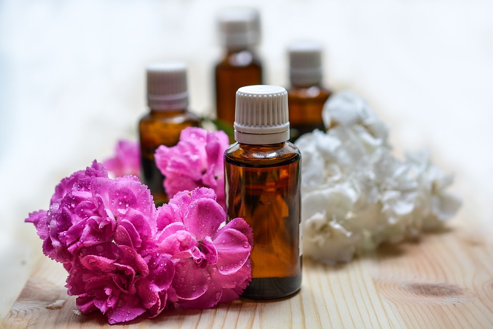 Why Essential Oils Are Good For Your Skin